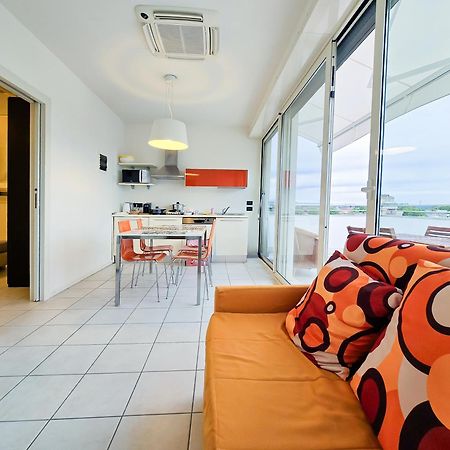 Hotel Avana Fronte Mare Ричоне Екстериор снимка