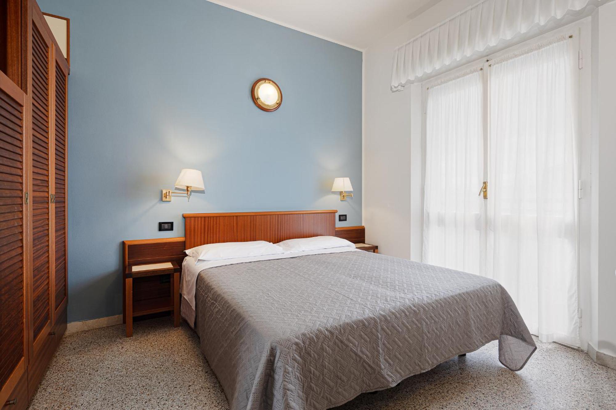 Hotel Avana Fronte Mare Ричоне Екстериор снимка