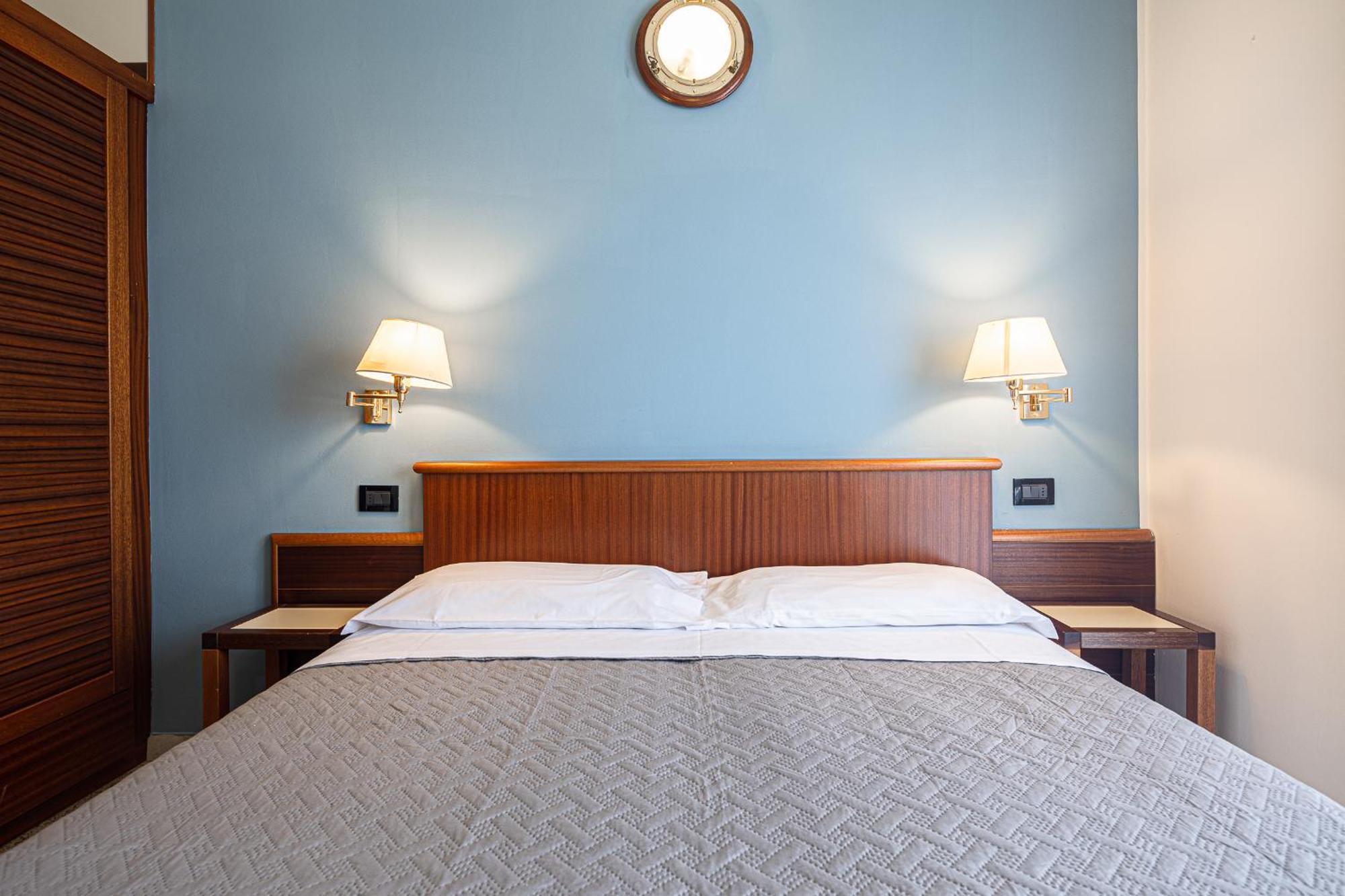 Hotel Avana Fronte Mare Ричоне Екстериор снимка
