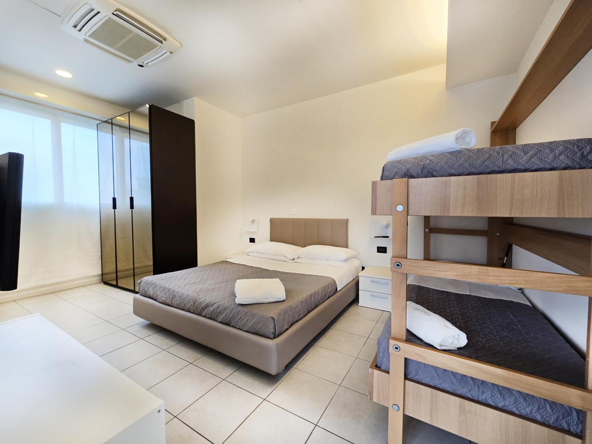Hotel Avana Fronte Mare Ричоне Екстериор снимка