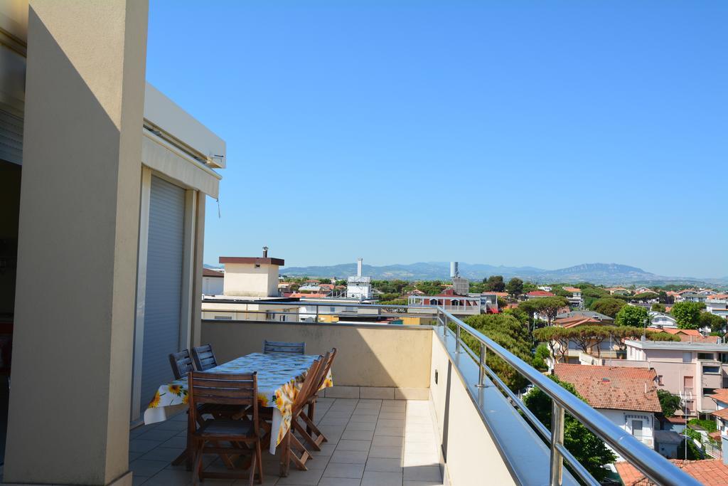 Hotel Avana Fronte Mare Ричоне Екстериор снимка